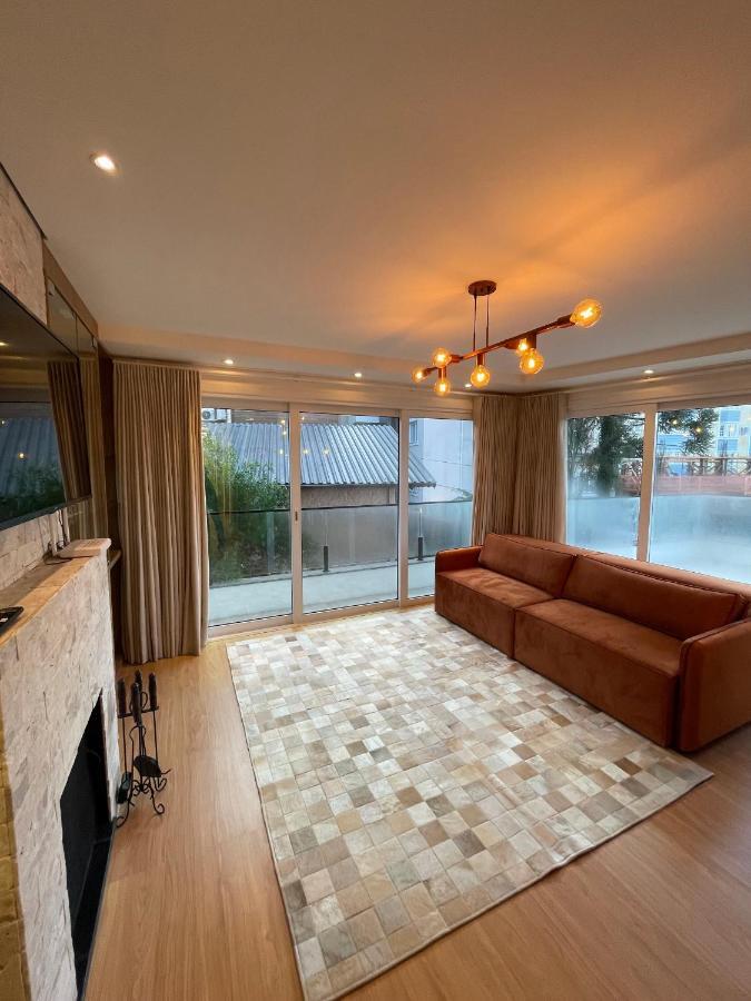 Apartamento Espetacular, 2 Suites, A 30M Da Rua Coberta 그라마도 외부 사진